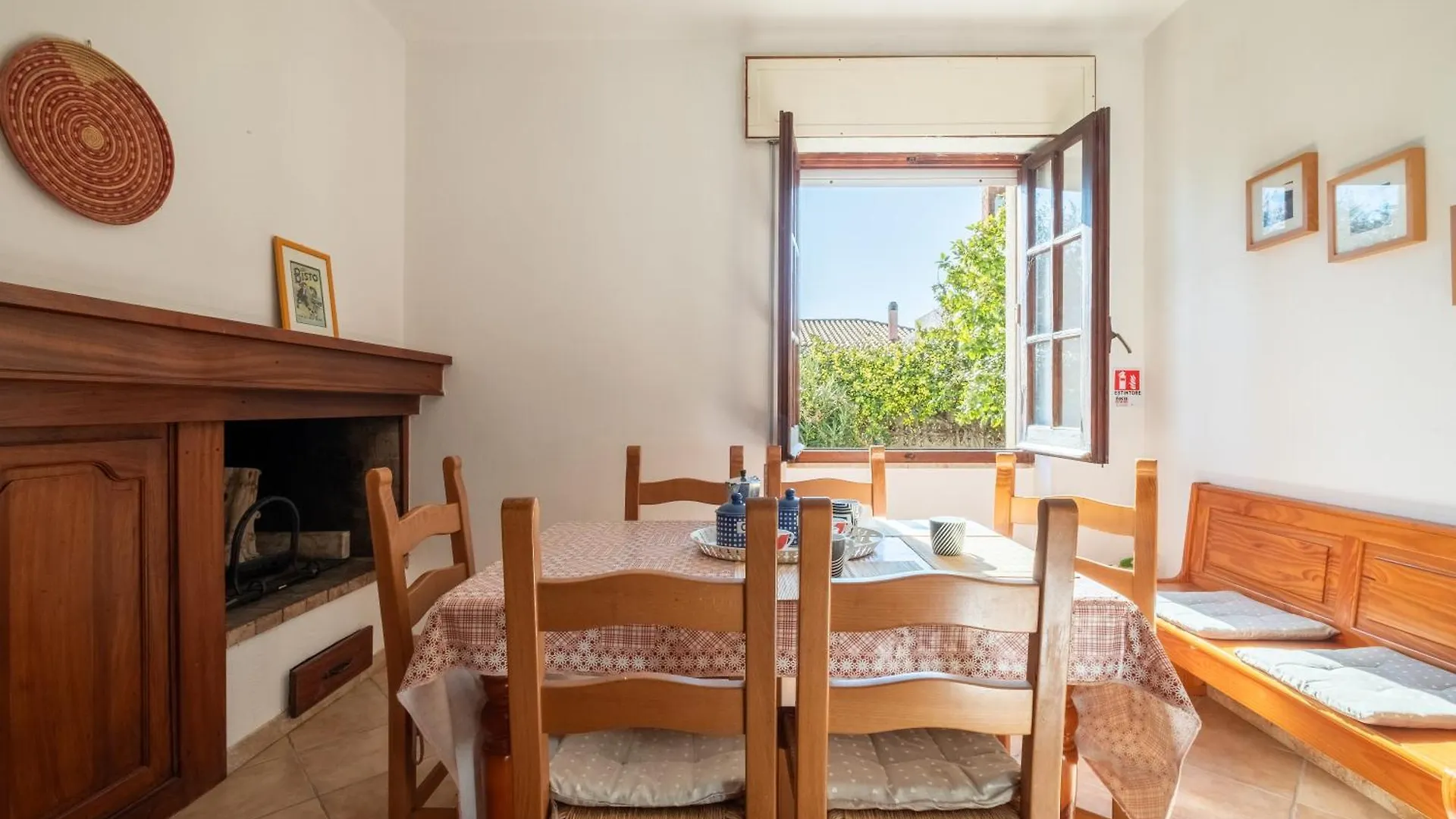 Big Beach Villa S Andrea- Privat Parking-Netflix-Self Ck -450M From The Beach Quartu SantʼElena 0*,  Italia